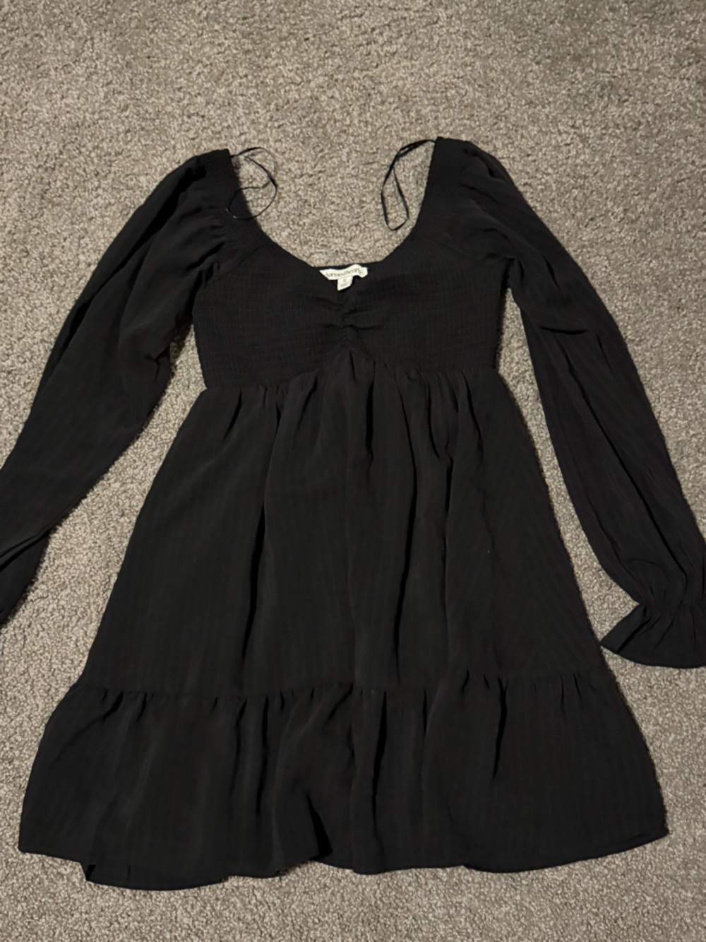 Black long sleeve dress